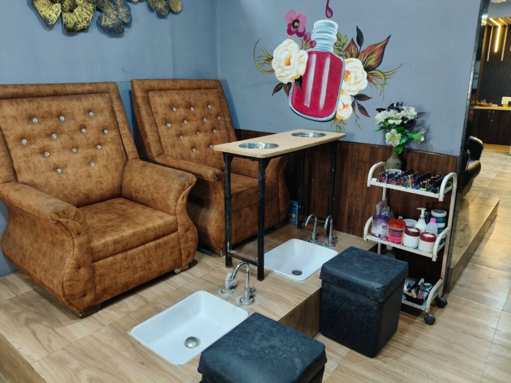 Kira exotica beauty salon and aesthetic clinic | Indore Beauty Parlours & Salons in Hotel Amaltas