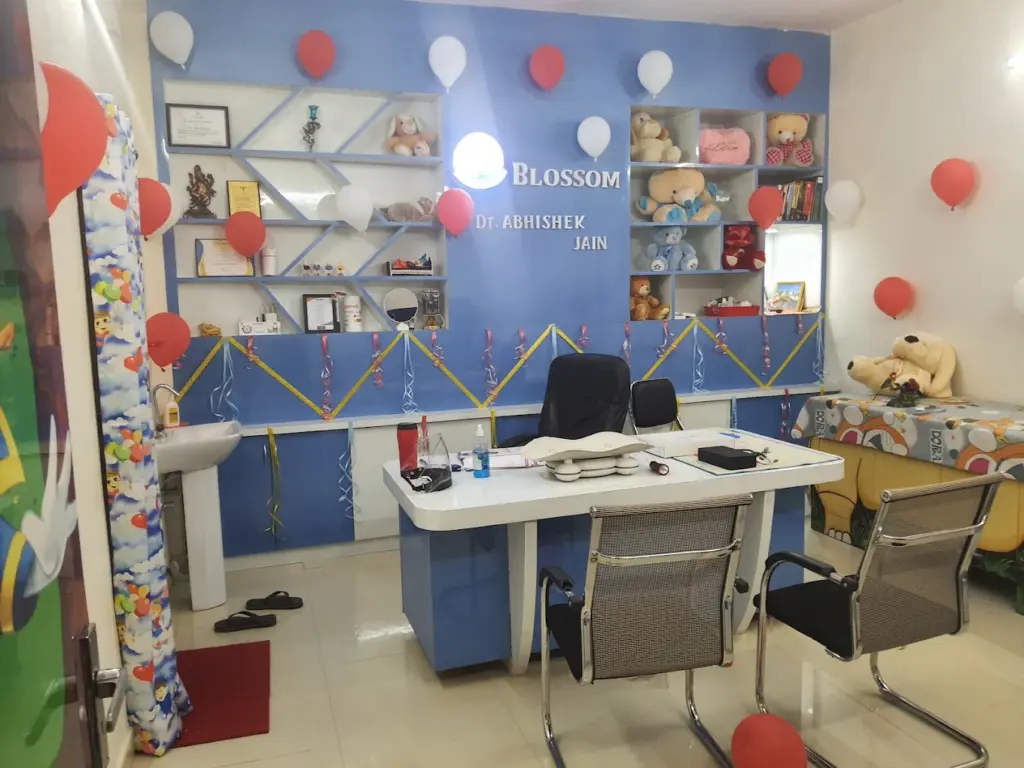Blossom Child Care – Dr. Abhishek Jain (Narmadapuram)  in Narmadapuram